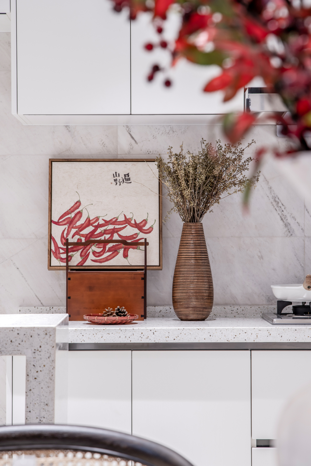 新中式風(fēng)格室內(nèi)家裝案例效果圖-餐邊柜 新中式風(fēng)格室內(nèi)家裝案例效果圖-餐邊柜