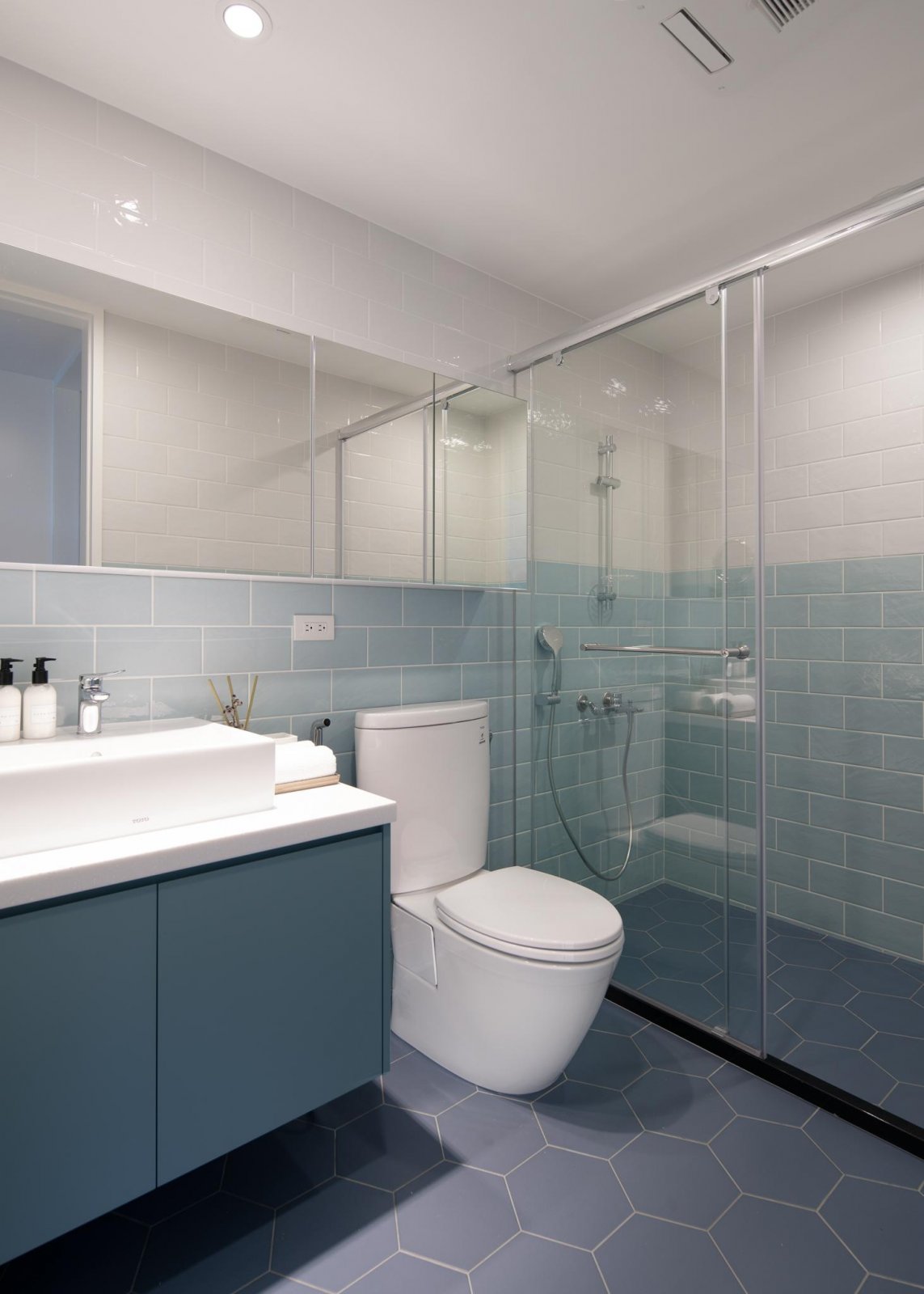 裝修公司北歐風(fēng)格室內(nèi)裝修效果圖-衛(wèi)生間 裝修公司北歐風(fēng)格室內(nèi)裝修效果圖-衛(wèi)生間