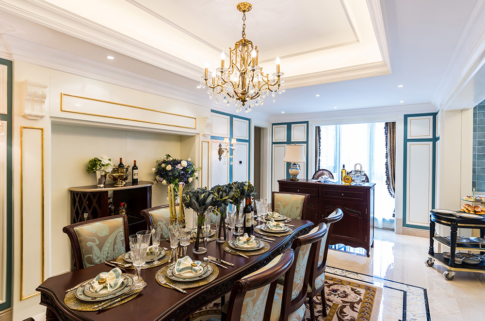 綠地玫瑰城四居220平米歐式風(fēng)格裝修案例-餐廳 綠地玫瑰城四居220平米歐式風(fēng)格裝修案例-餐廳