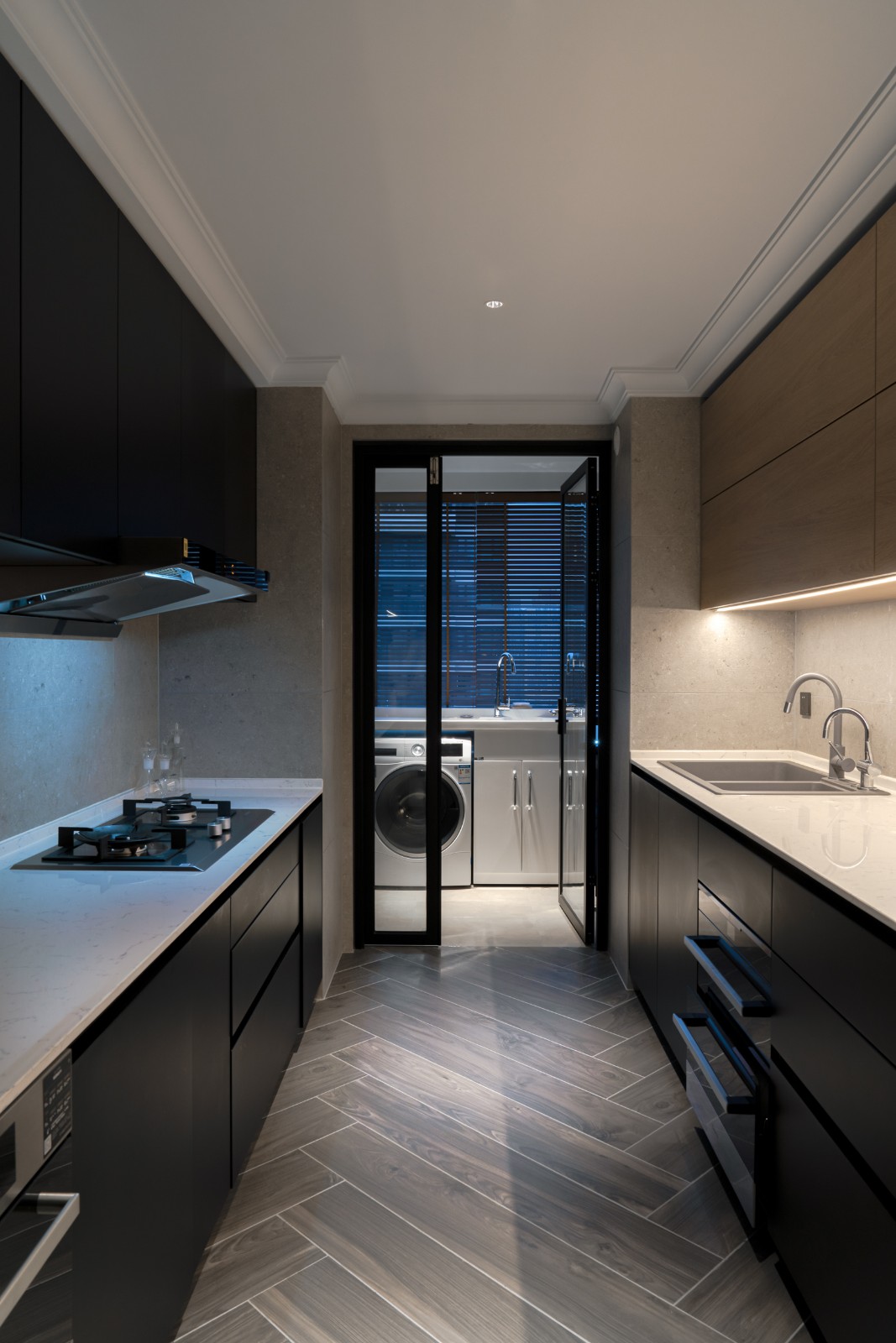 現(xiàn)代風格家裝設計室內(nèi)裝修效果圖-廚房 現(xiàn)代風格家裝設計室內(nèi)裝修效果圖-廚房