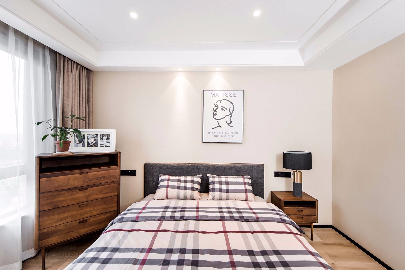 廣州裝修公司北歐風(fēng)格室內(nèi)裝修效果圖-主臥 廣州裝修公司北歐風(fēng)格室內(nèi)裝修效果圖-主臥