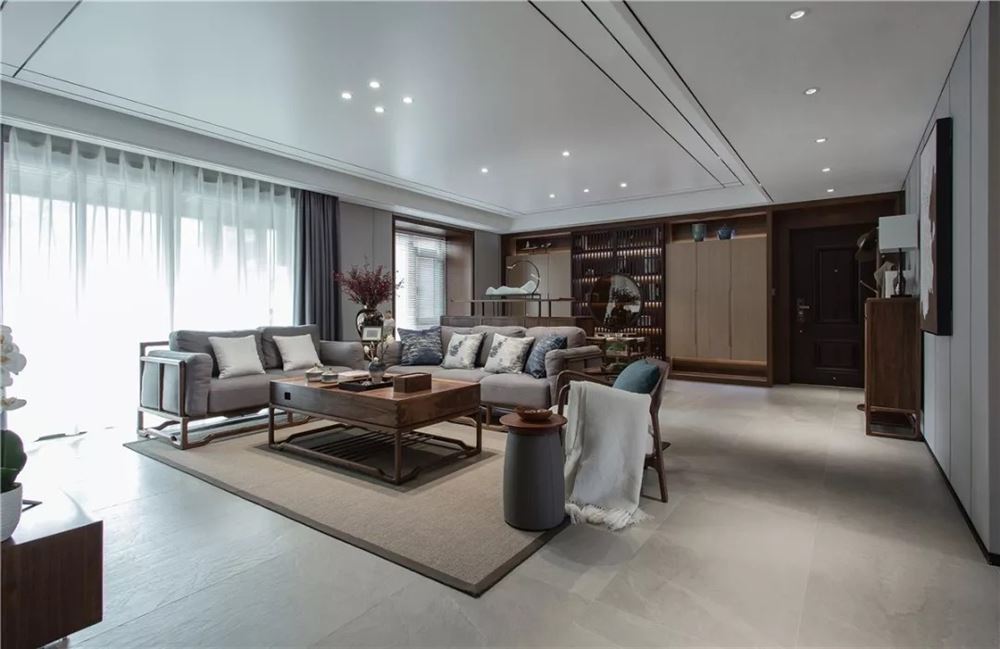 佛山市美的鷺湖森林度假區(qū)新中式風格四居室裝修案例