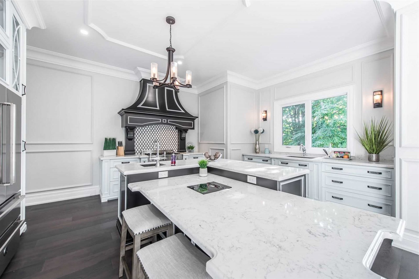 歐式簡約風(fēng)格家裝設(shè)計(jì)別墅裝修效果圖-廚房島臺 歐式簡約風(fēng)格家裝設(shè)計(jì)別墅裝修效果圖-廚房島臺