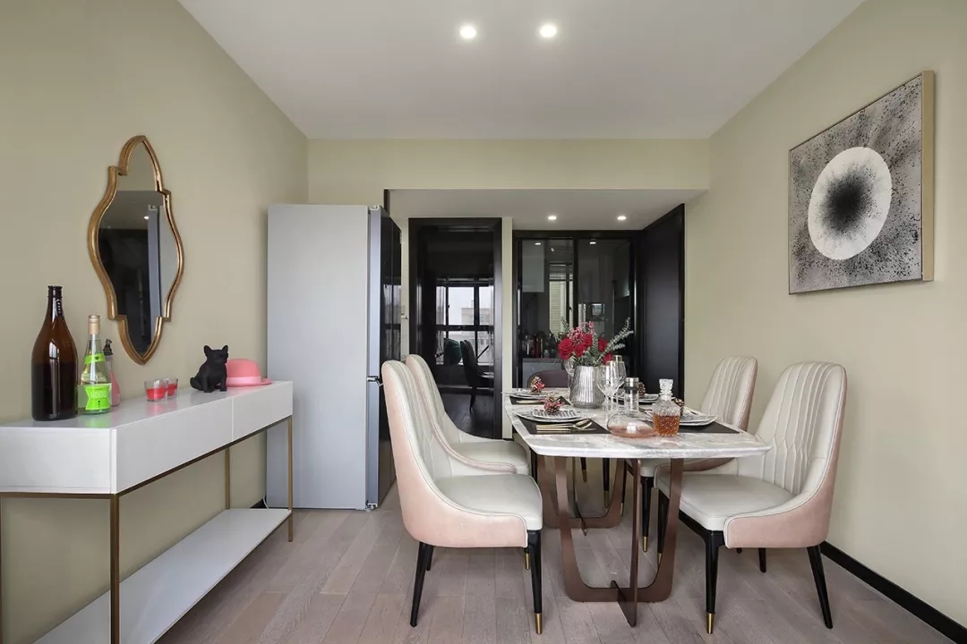 現(xiàn)代簡約風格家裝設計室內(nèi)裝修效果圖-餐廳 現(xiàn)代簡約風格家裝設計室內(nèi)裝修效果圖-餐廳