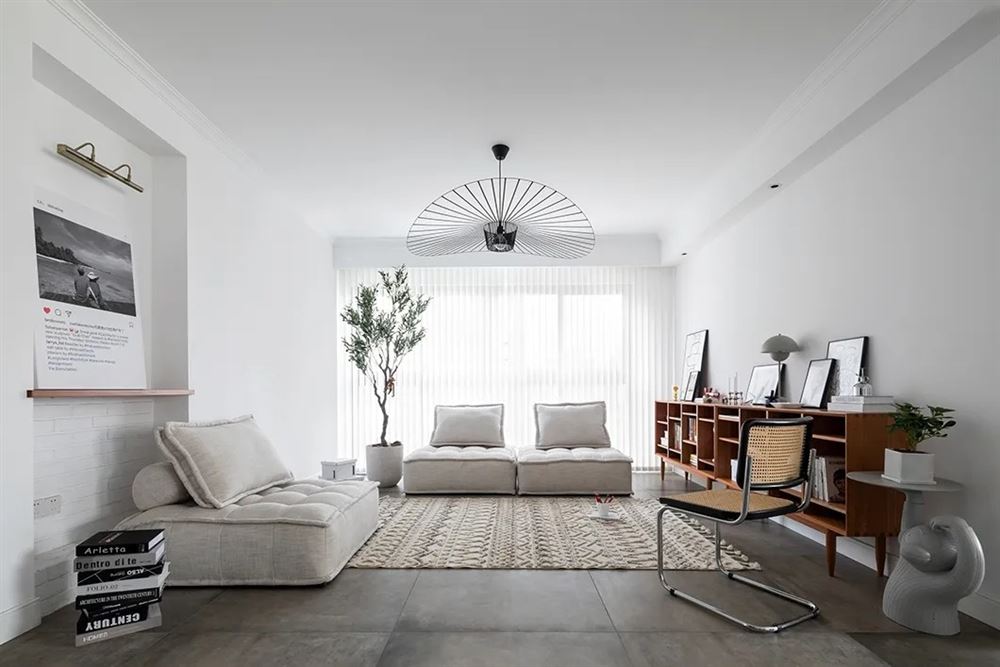 廣州市華景新城北歐風(fēng)格三居室裝修案例