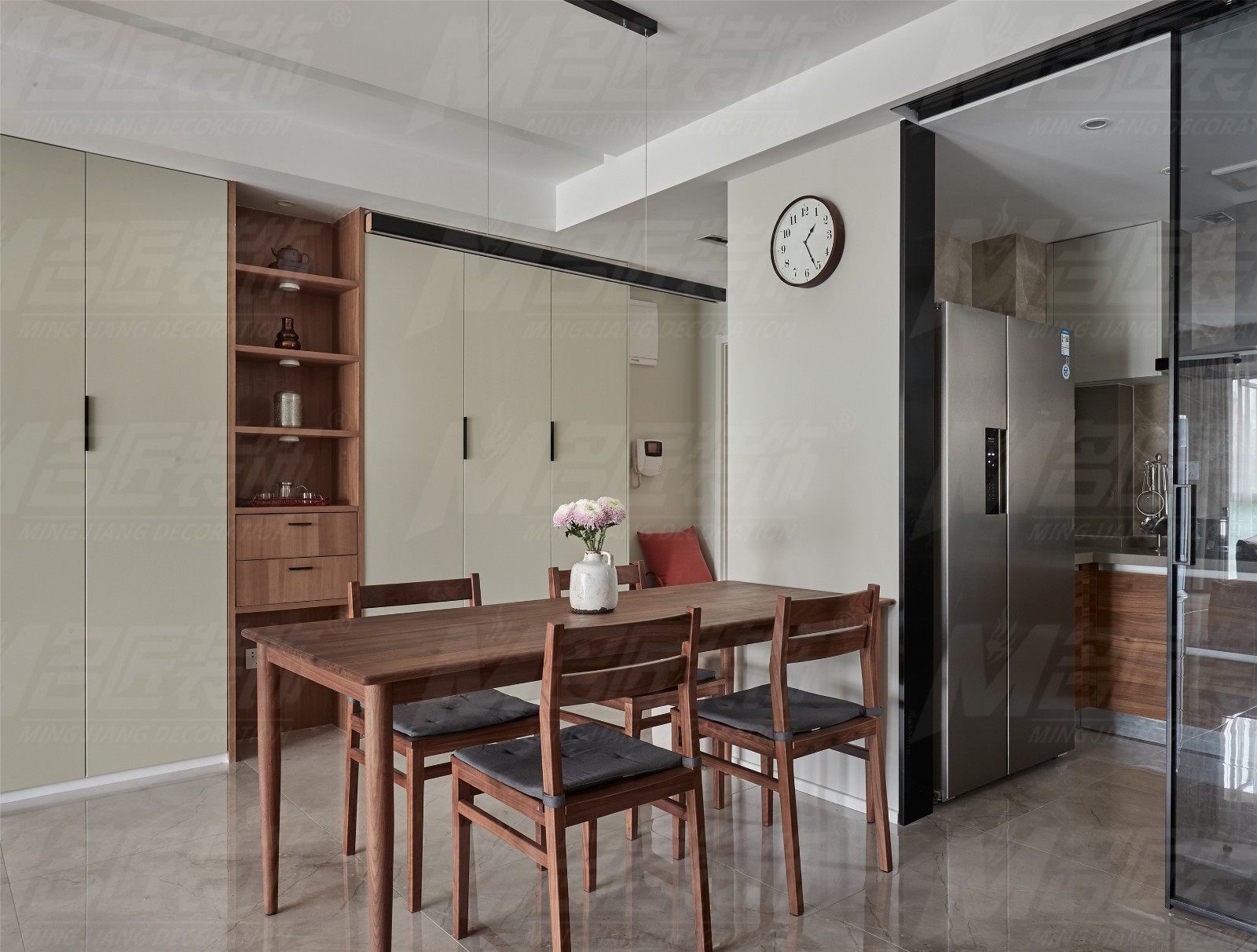 現(xiàn)代簡約風(fēng)格家裝設(shè)計(jì)室內(nèi)裝修效果圖-餐廳 現(xiàn)代簡約風(fēng)格家裝設(shè)計(jì)室內(nèi)裝修效果圖-餐廳