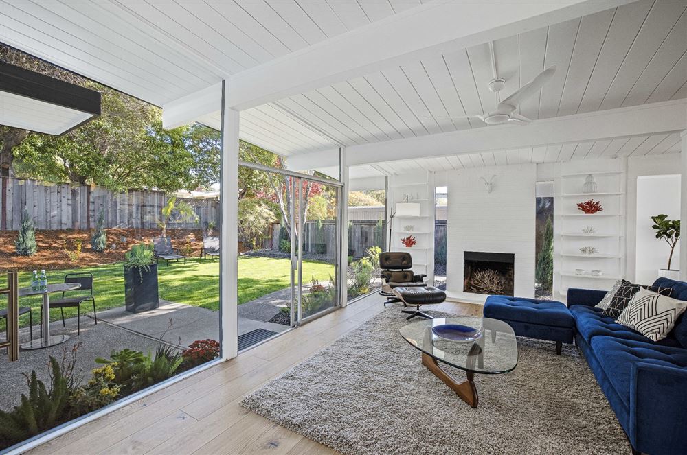 廣州市萬(wàn)科南方公元現(xiàn)代風(fēng)格別墅裝修案例