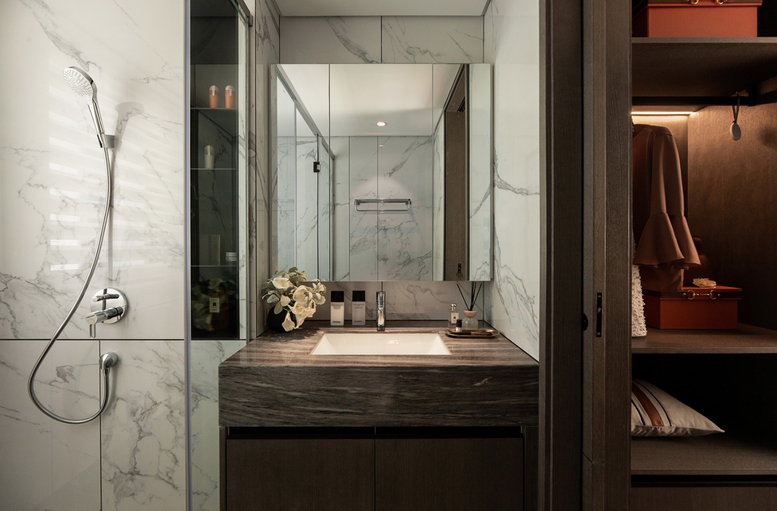 現(xiàn)代輕奢風格室內設計家裝案例-衛(wèi)生間 現(xiàn)代輕奢風格室內設計家裝案例-衛(wèi)生間