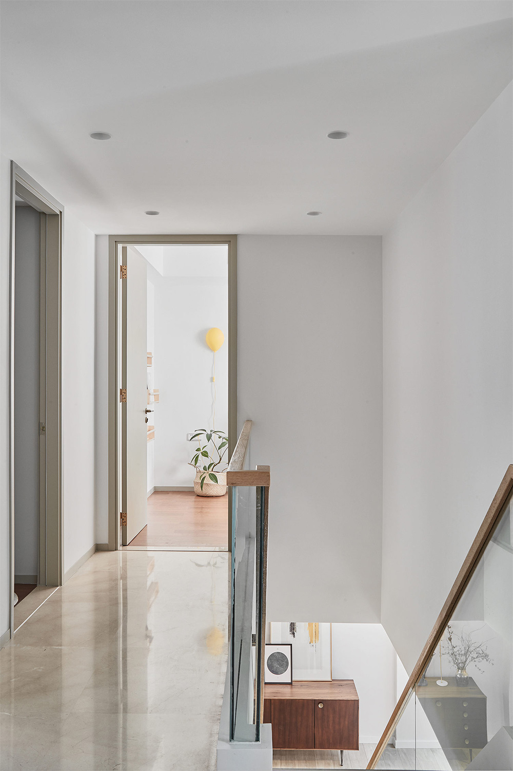 南寧榮和公園墅別墅290平米北歐風(fēng)格室內(nèi)裝修案例-樓梯 南寧榮和公園墅別墅290平米北歐風(fēng)格室內(nèi)裝修案例-樓梯