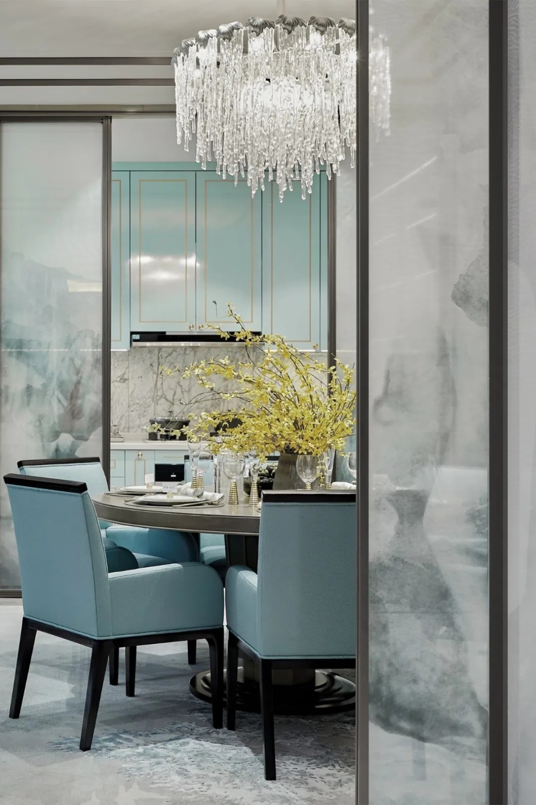 現(xiàn)代簡約風(fēng)格別墅室內(nèi)設(shè)計家裝案例-餐廳 現(xiàn)代簡約風(fēng)格別墅室內(nèi)設(shè)計家裝案例-餐廳