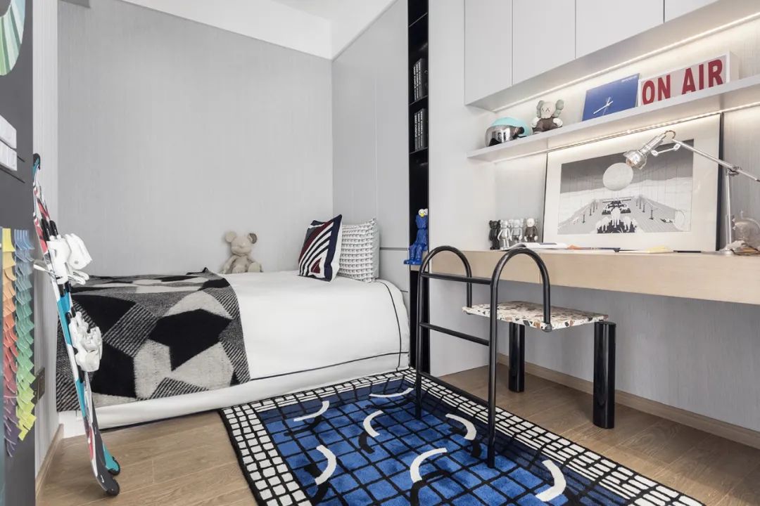 現(xiàn)代簡約風格家裝設計室內(nèi)裝修效果圖-臥室 現(xiàn)代簡約風格家裝設計室內(nèi)裝修效果圖-臥室