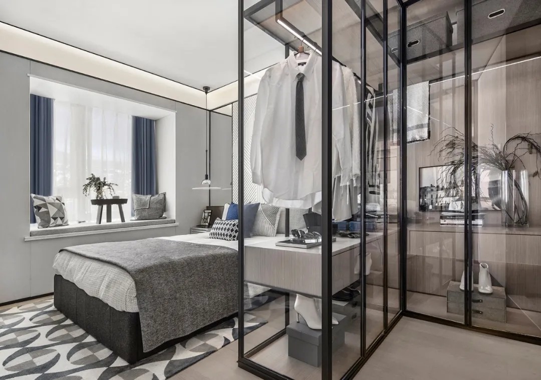 現(xiàn)代朋克風(fēng)格室內(nèi)設(shè)計(jì)家裝案例-主臥衣帽間 現(xiàn)代朋克風(fēng)格室內(nèi)設(shè)計(jì)家裝案例-主臥衣帽間