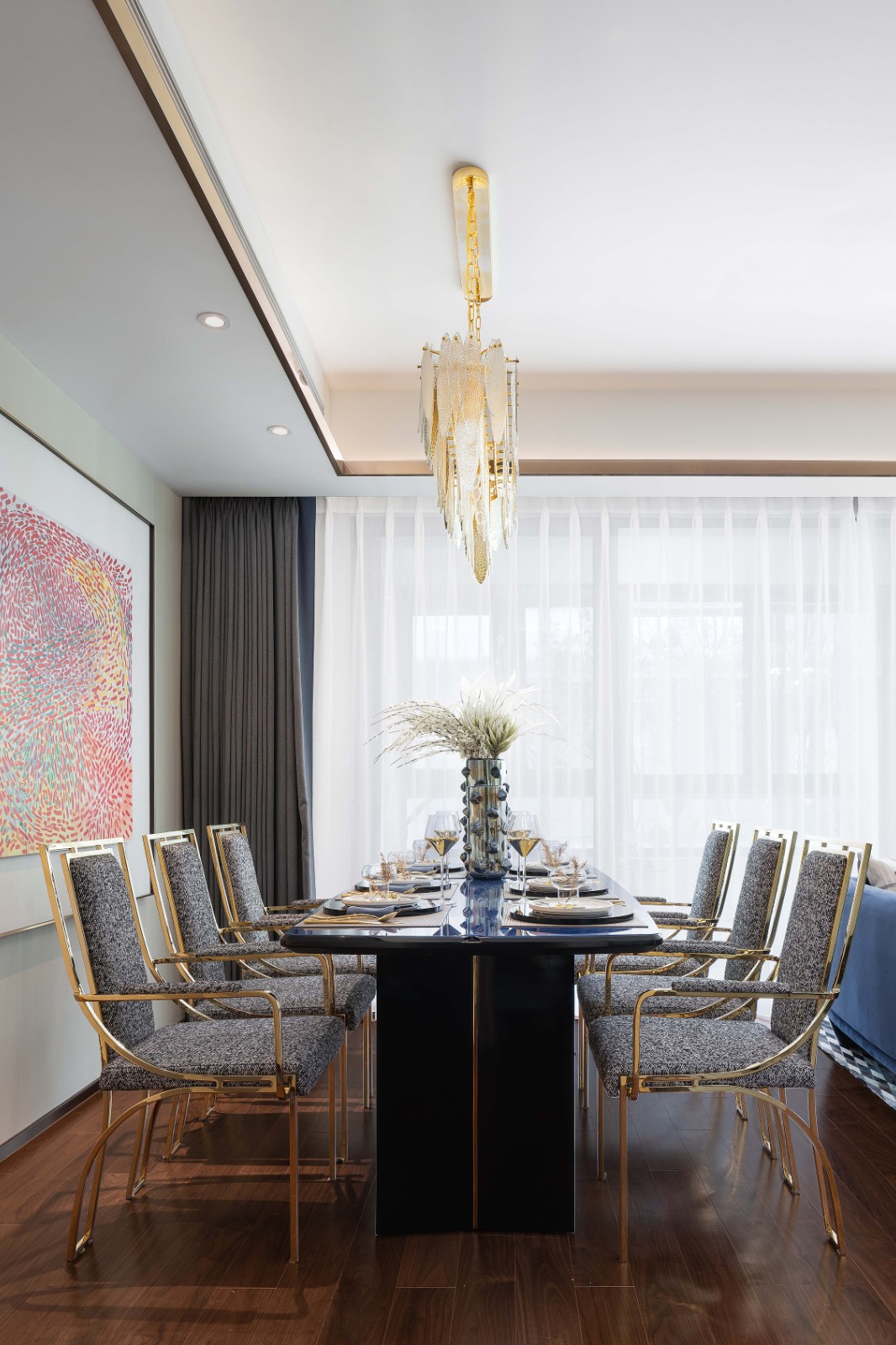 包豪斯風格室內(nèi)設(shè)計家裝案例-餐廳 包豪斯風格室內(nèi)設(shè)計家裝案例-餐廳