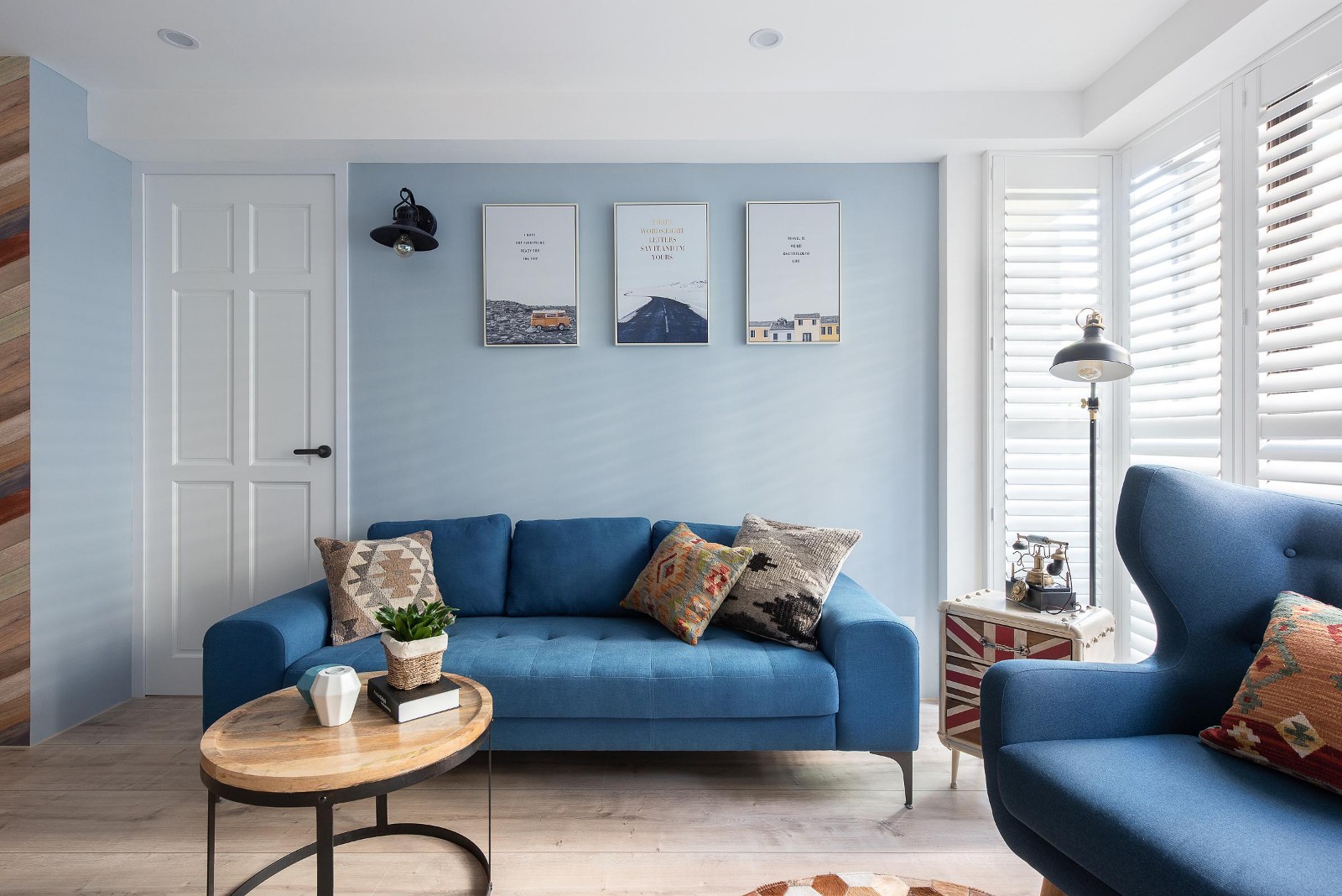 佛山裝修公司英式鄉(xiāng)村風(fēng)格室內(nèi)裝修效果圖-客廳 佛山裝修公司英式鄉(xiāng)村風(fēng)格室內(nèi)裝修效果圖-客廳