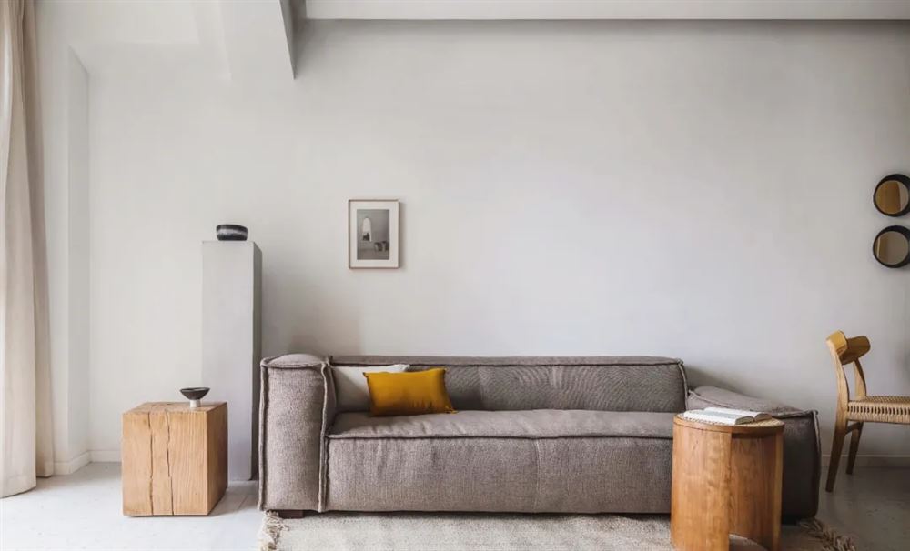 廣州市葛洲壩保利曼城歐式風(fēng)格三居室裝修案例