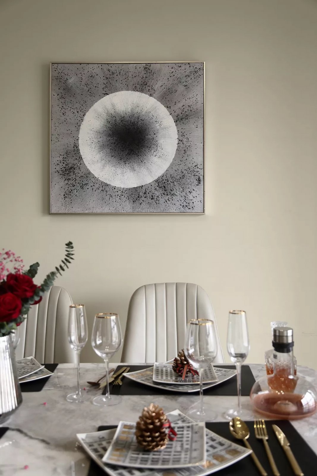 現(xiàn)代簡約風格家裝設計室內(nèi)裝修效果圖-餐廳餐桌 現(xiàn)代簡約風格家裝設計室內(nèi)裝修效果圖-餐廳餐桌