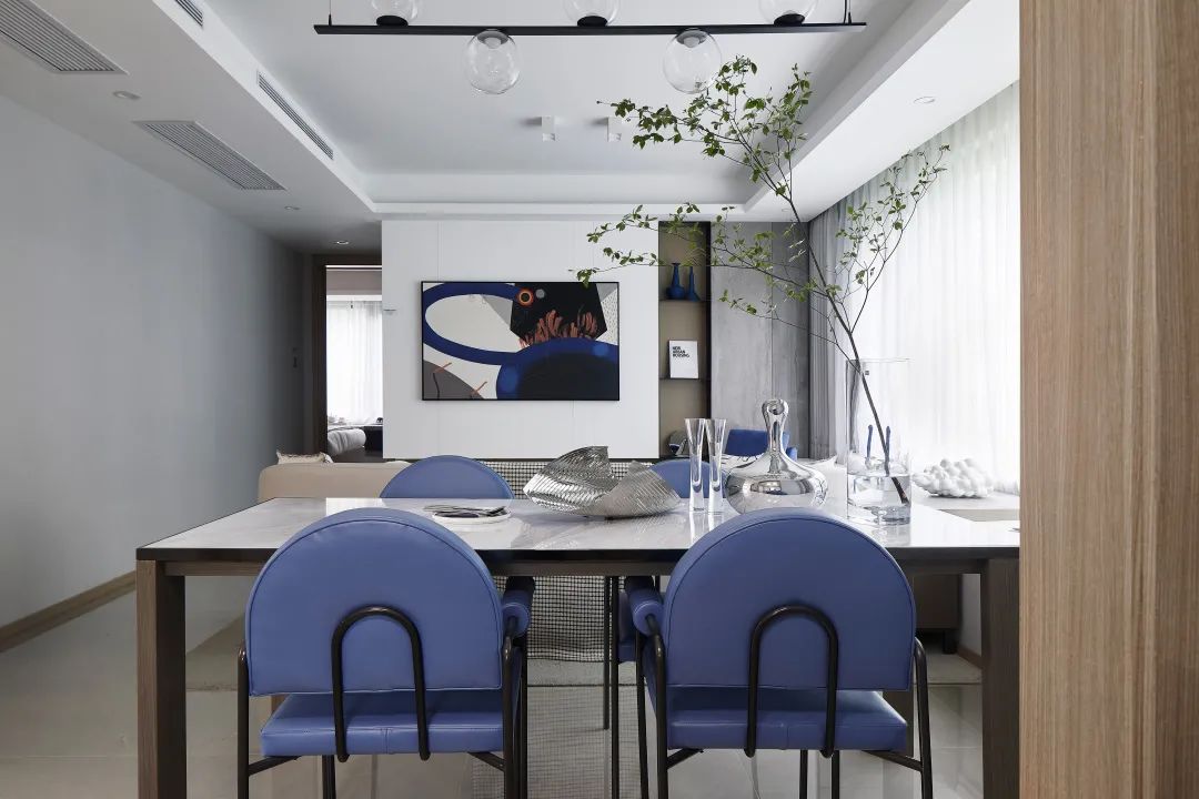 現(xiàn)代簡約風格室內(nèi)設計家裝案例-餐廳