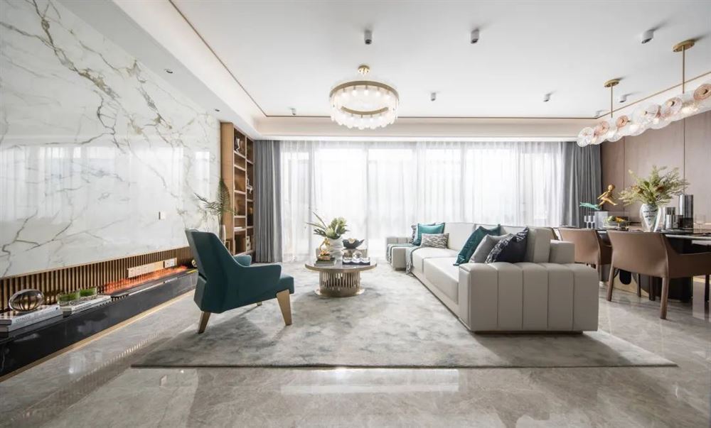 佛山市翡翠西江輕奢風(fēng)格四居室裝修案例